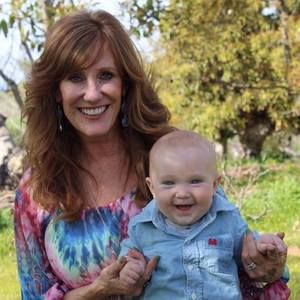 Meet your Posher, Julie